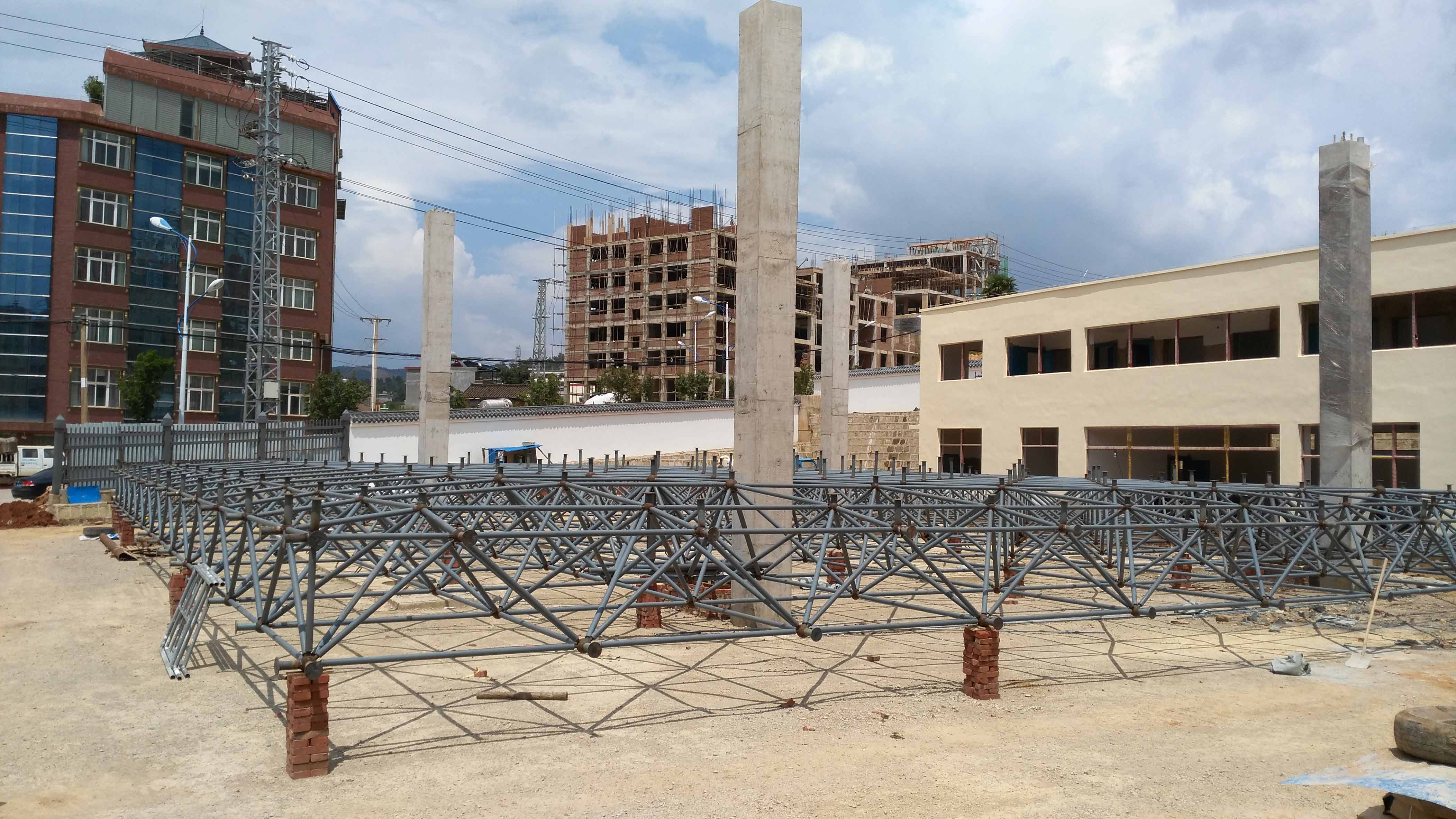 西青小型加油站网架