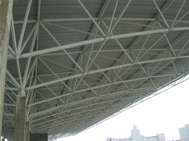 西青学院体育场网架工程