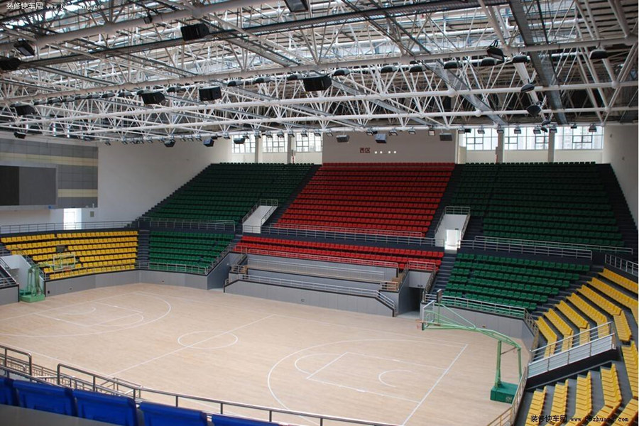 西青羽毛球场网架工程